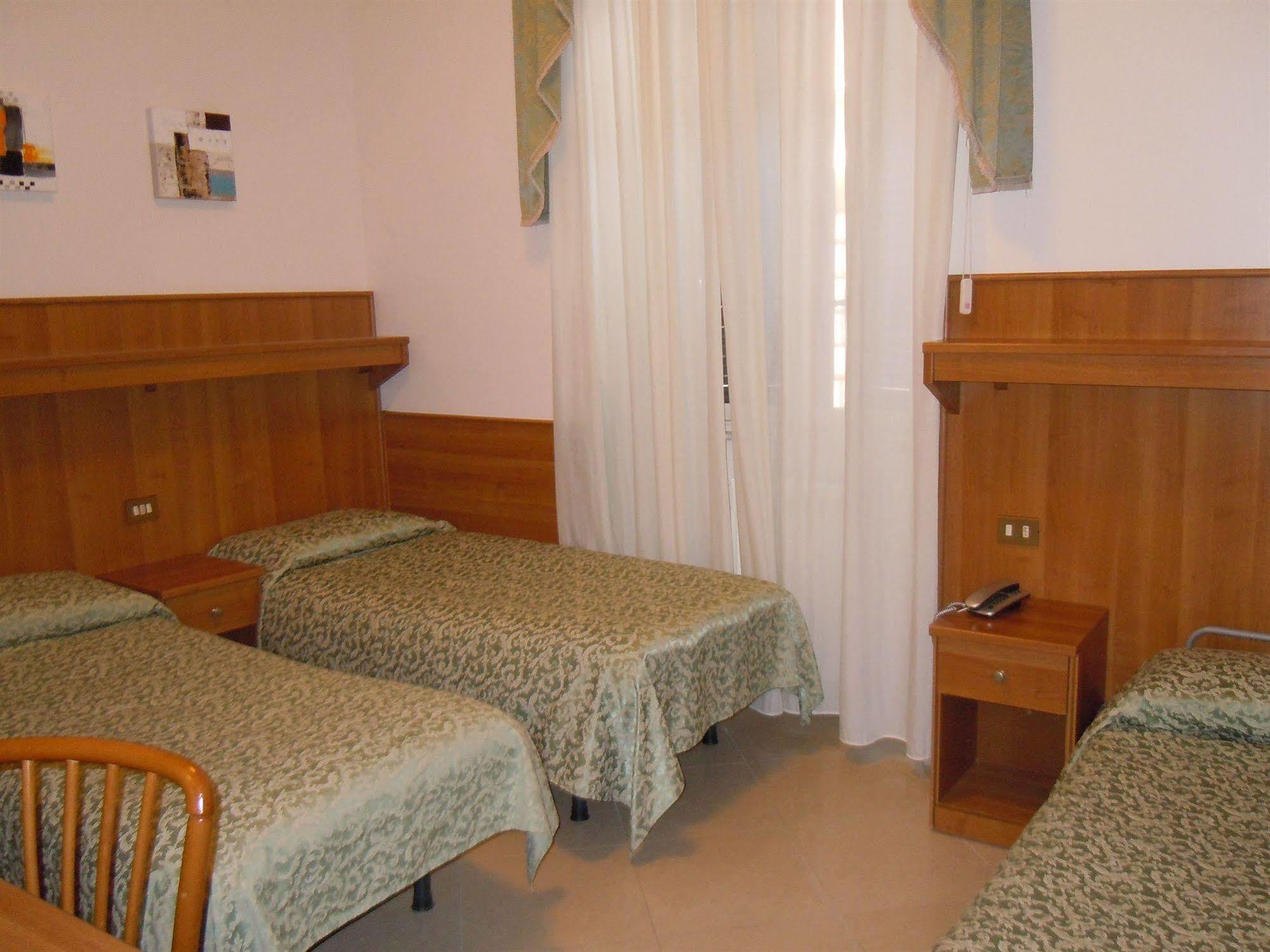 Hotel Papa Germano روما المظهر الخارجي الصورة