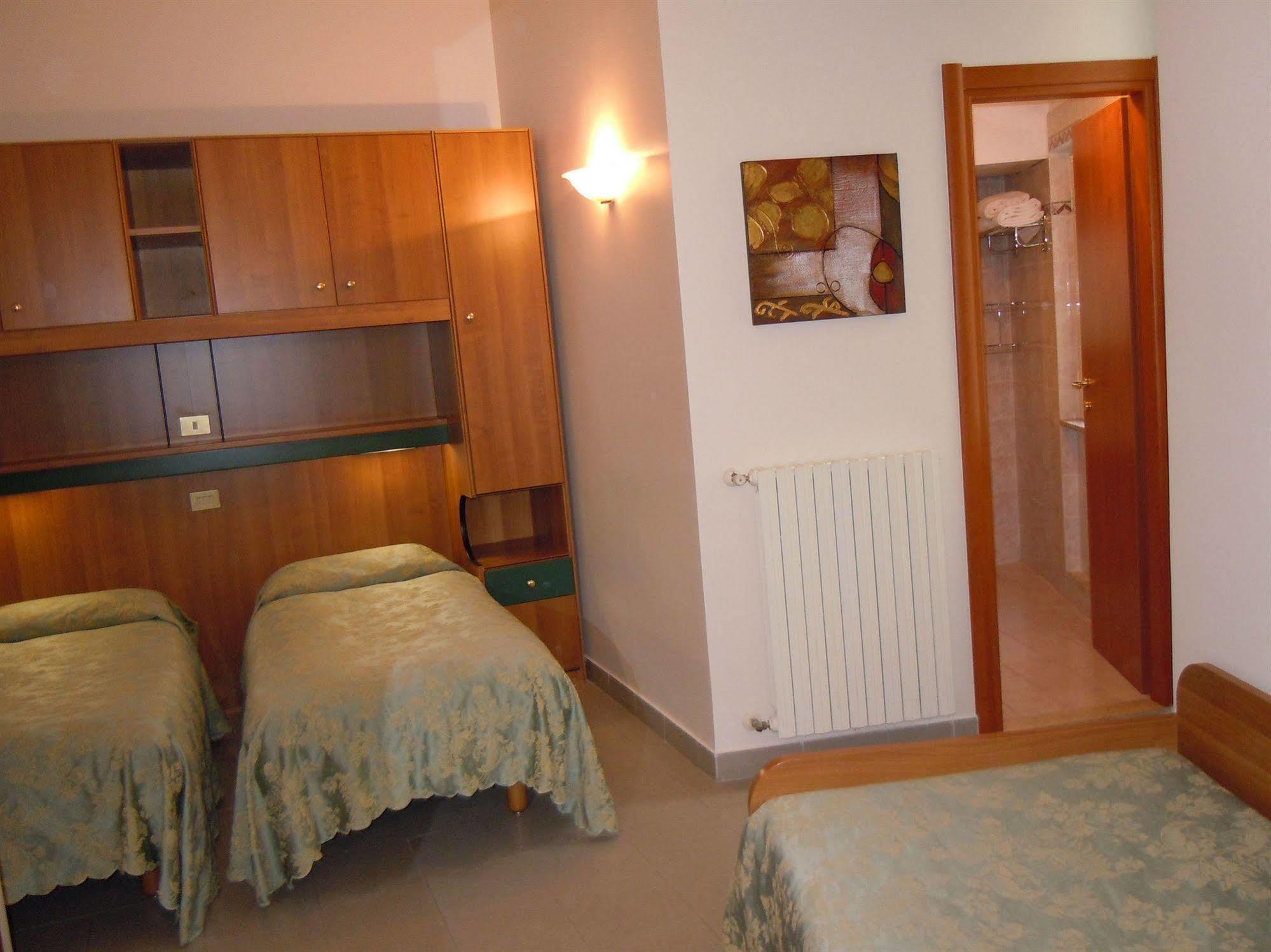 Hotel Papa Germano روما المظهر الخارجي الصورة